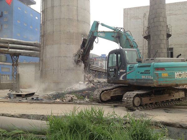 專 業的拆除工程公司??！